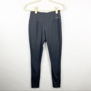 Handful Squeeze Play High Waisted 7/8 Leggings